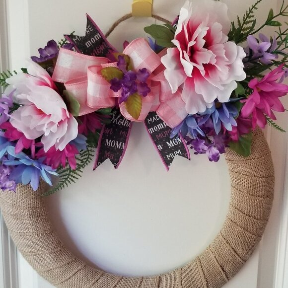 Mom Floral Wreath - Picture 3 of 7